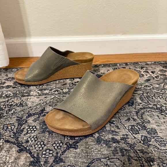 PAPILLIO Size 40 Birkenstock Namica
Metallic Stone Gold Suede Leather Sandals - Picture 7 of 9